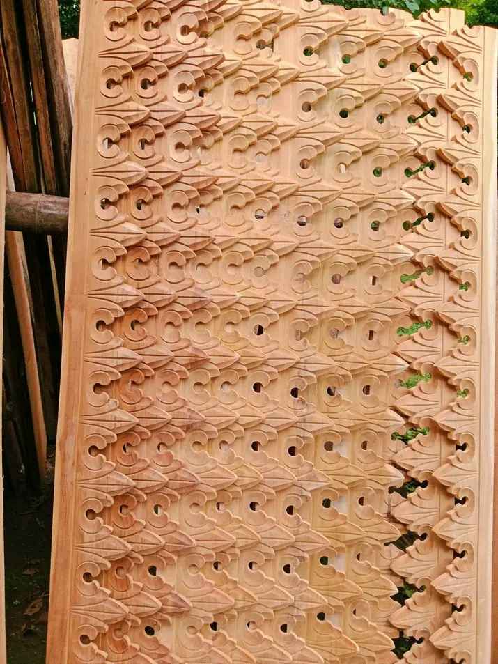 Bentuk Konsol Kayu